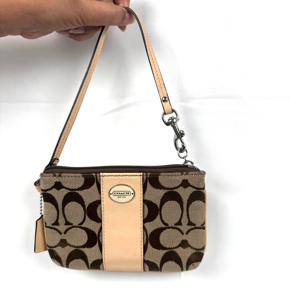 Gently Loved Coach Double Zip Wristlet Brown Wallet coin purse 6.5 In X 4 In